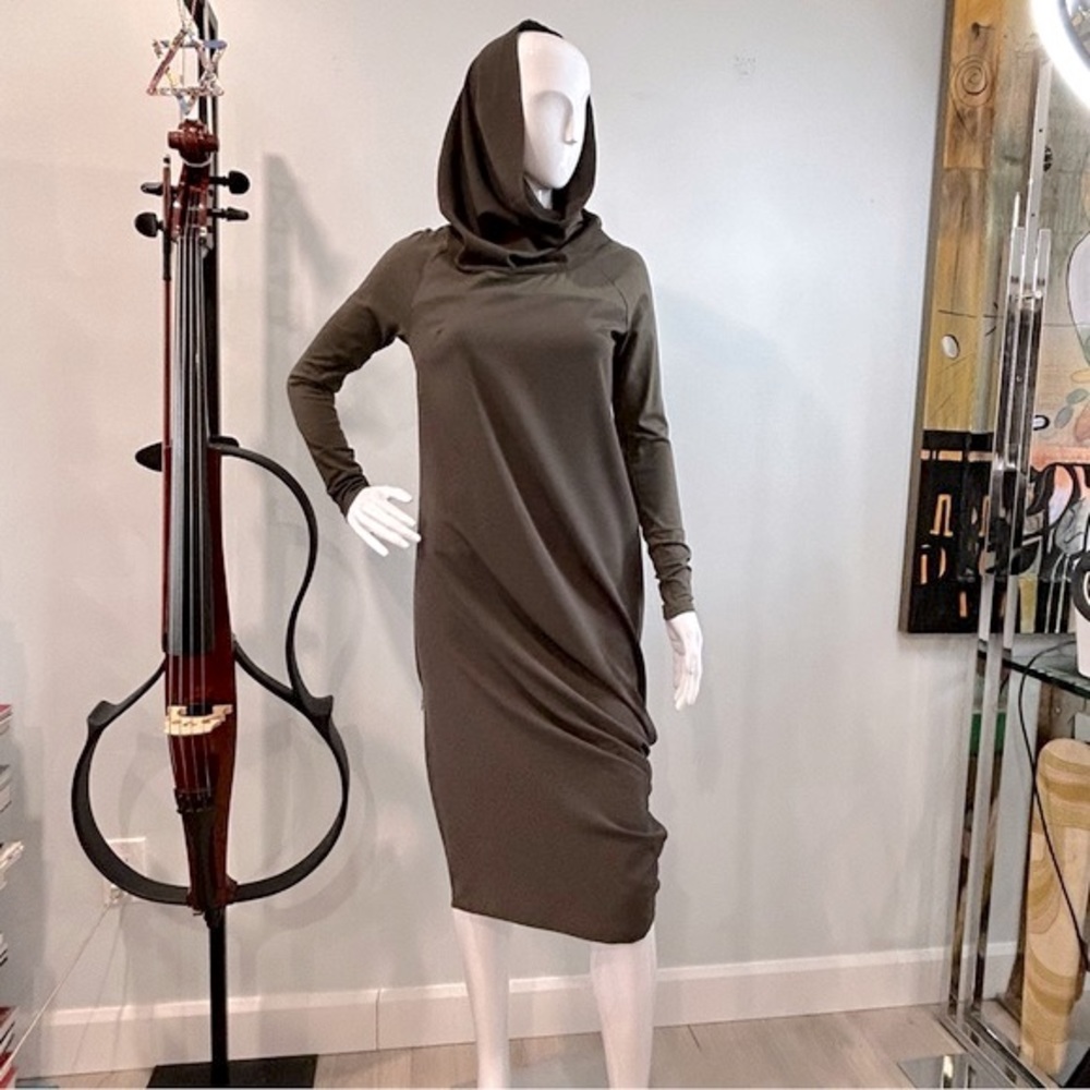 NWOT Crea Concept Asymmetrical Cowl Midi Dress